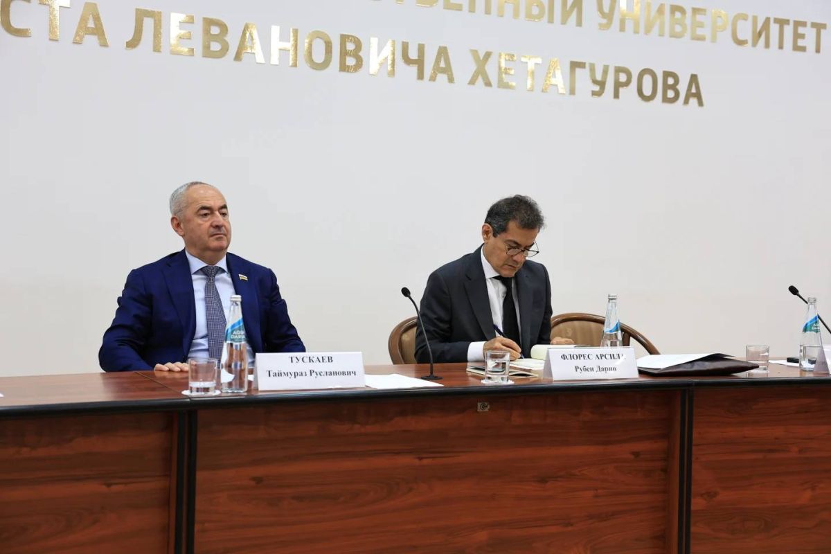 Во Владикавказе прошла презентация первого сборника стихов Коста Хетагурова на испанском языке Во Владикавказе прошла презентация первого сборника стихов Коста Хетагурова на испанском языке