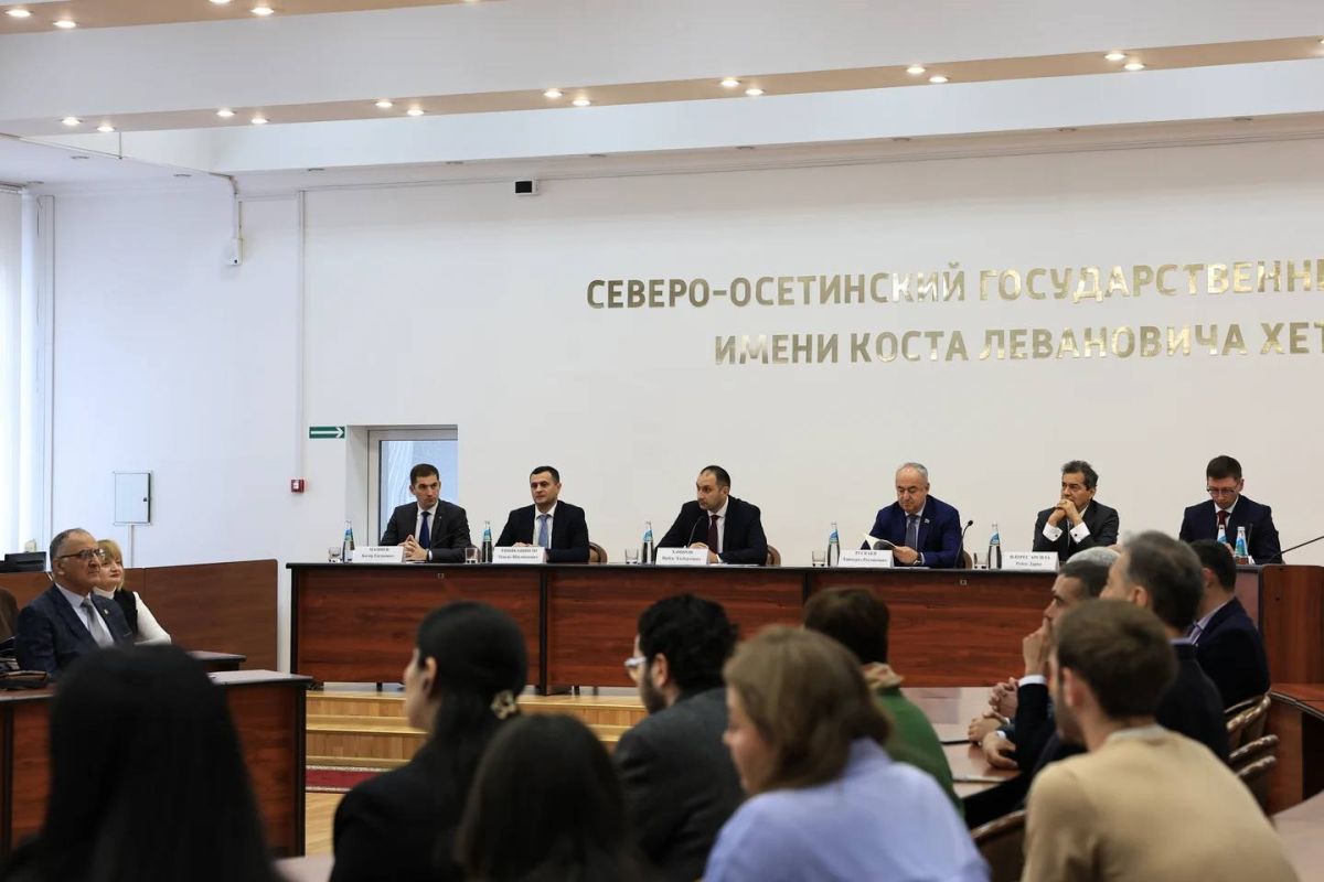 Во Владикавказе прошла презентация первого сборника стихов Коста Хетагурова на испанском языке Во Владикавказе прошла презентация первого сборника стихов Коста Хетагурова на испанском языке