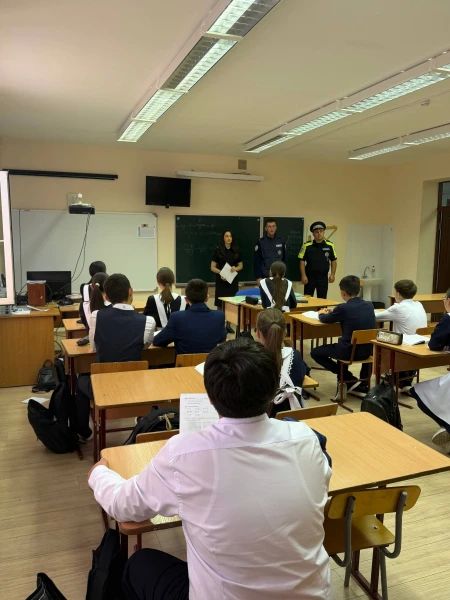 Акция «Пешеход! Знай и соблюдай ПДД!»: полицейские Ирафского района Северной Осетии провели масштабную неделю безопасности для школьников Акция «Пешеход! Знай и соблюдай ПДД!»: полицейские Ирафского района Северной Осетии провели масштабную неделю безопасности для школьников