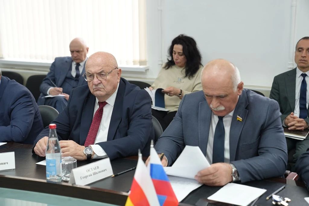 Таймураз Тускаев провел выездное заседание Совета Парламента в Ирафском районе Таймураз Тускаев провел выездное заседание Совета Парламента в Ирафском районе