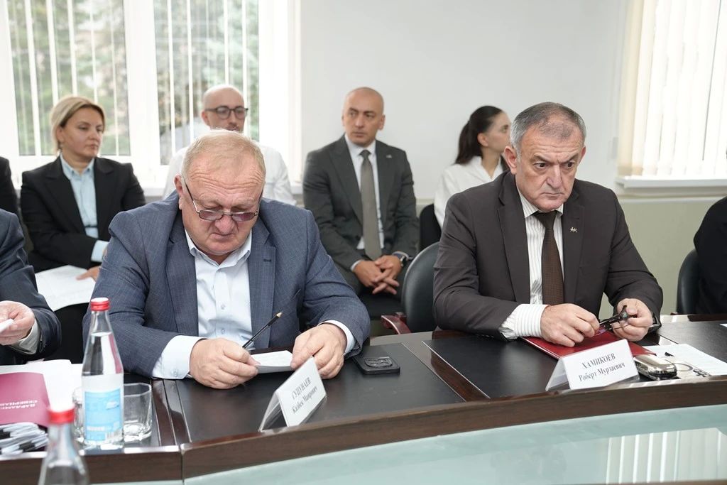 Таймураз Тускаев провел выездное заседание Совета Парламента в Ирафском районе Таймураз Тускаев провел выездное заседание Совета Парламента в Ирафском районе