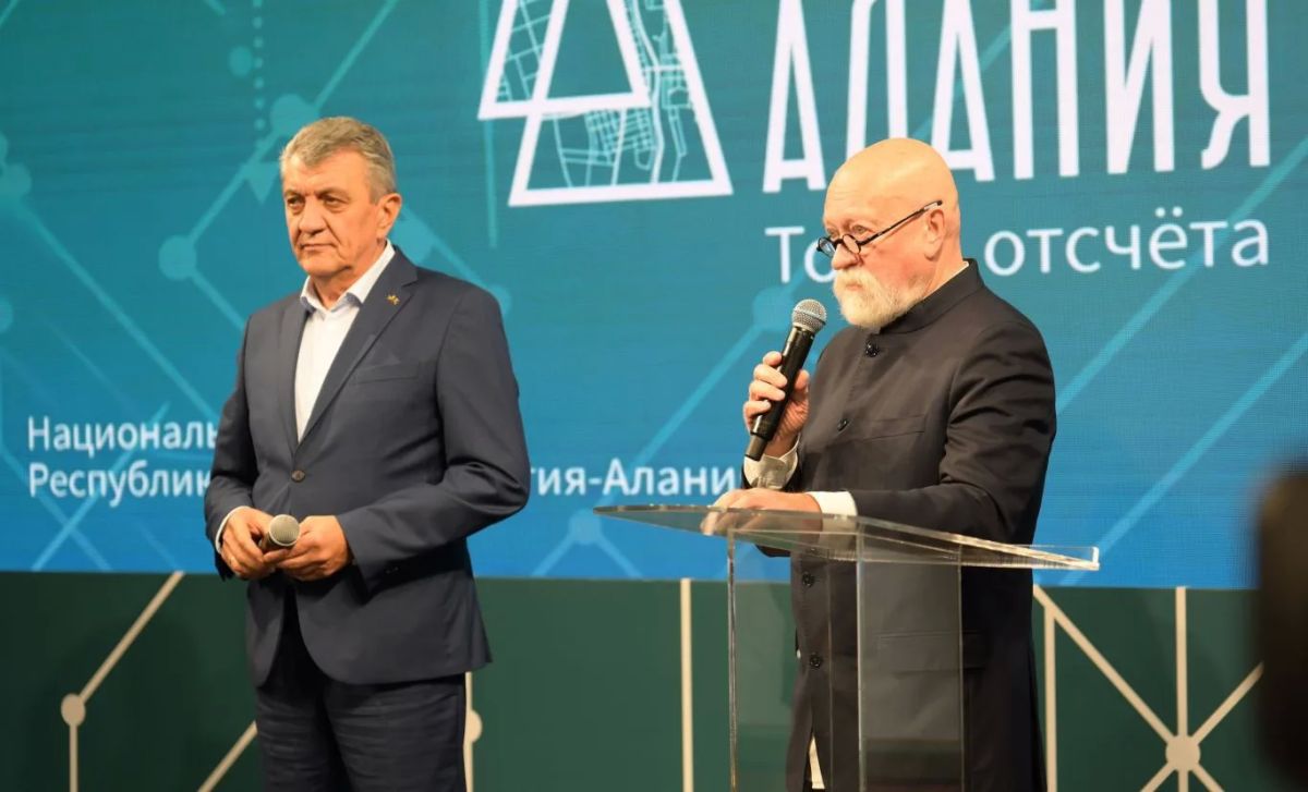 В 2027 году во Владикавказе пройдет Международный архитектурный фестиваль «ЭкоБерег» им. В.Н. Логвинова. Соглашение об этом подписали Глава РСО – Алания Сергей Меняйло и президент Союза архитекторов России Николай Шумаков на... В 2027 году во Владикавказе пройдет Международный архитектурный фестиваль «ЭкоБерег» им. В.Н. Логвинова. Соглашение об этом подписали Глава РСО – Алания Сергей Меняйло и президент Союза архитекторов России Николай Шумаков на...