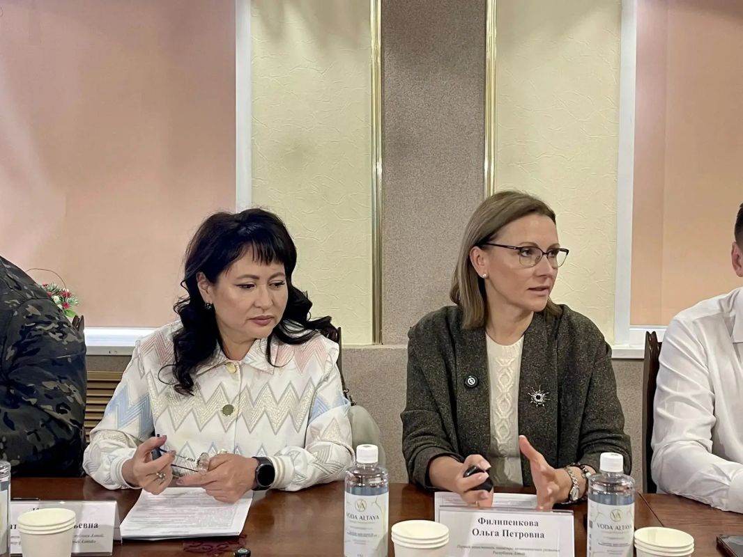 Продолжили обсуждение архитектурного кода Республики Алтай Продолжили обсуждение архитектурного кода Республики Алтай