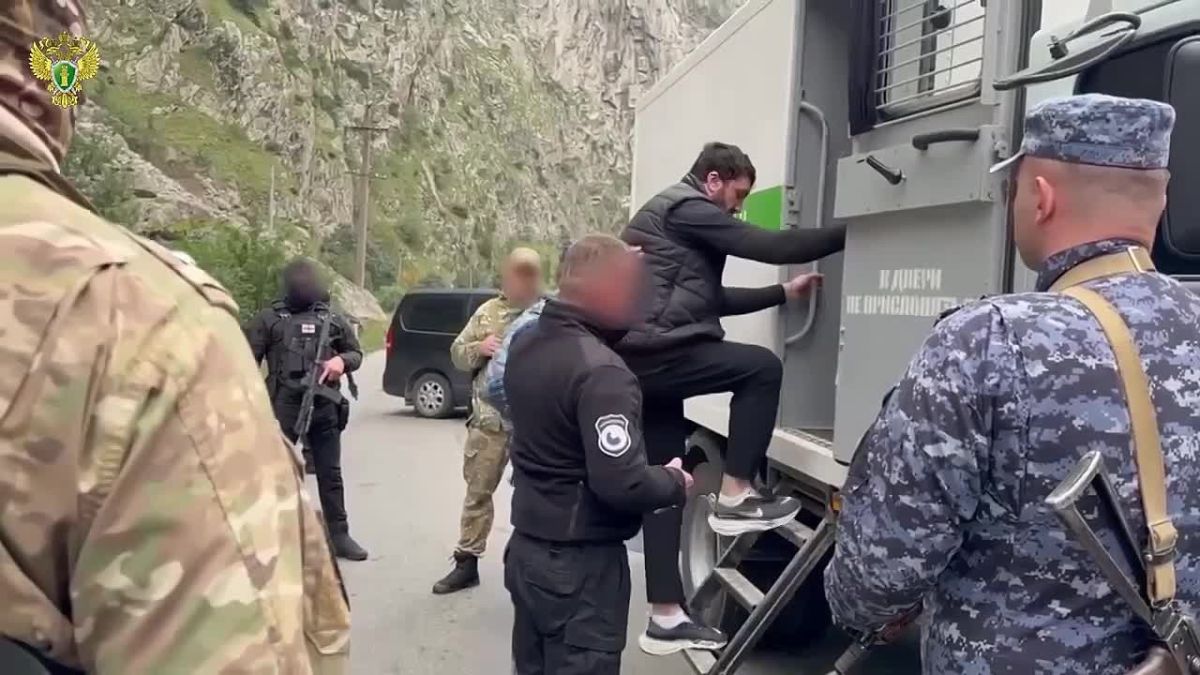 Напавшим на конвой ФСИН в поезде оказался экстрадированный из Грузии наркодилер