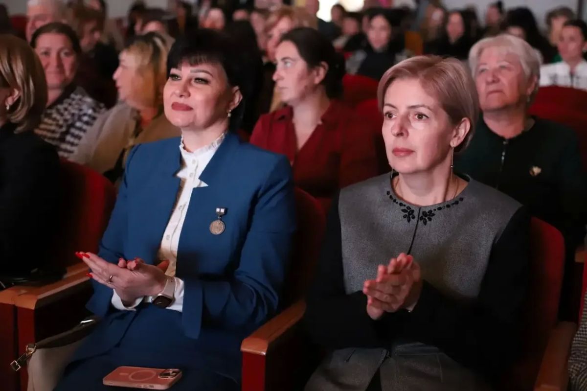 Дорогие учителя, педагоги, наставники! Коллеги! Дорогие учителя, педагоги, наставники! Коллеги!
