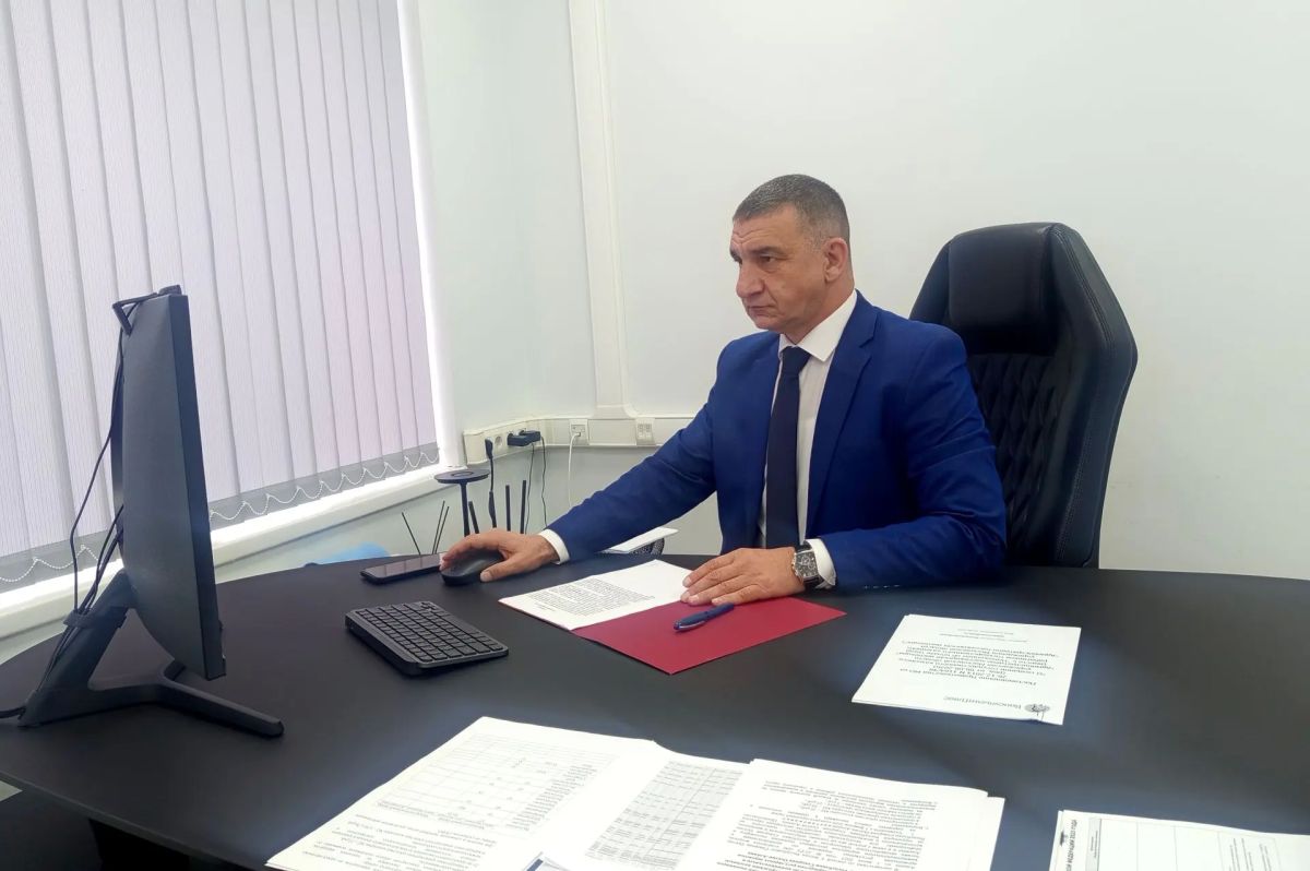 На сегодняшнем заседании Правительства РСО–Алания, прошедшем в формате видеоконференцсвязи, председатель Комитета РСО–Алания по транспорту Алан Закаев представил проект постановления, направленный на упорядочение работы...
