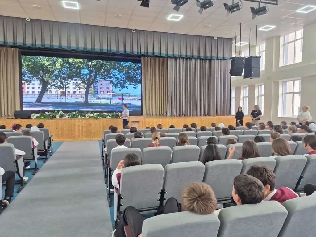 В Кабардино-Балкарии продолжается реализация комплекса профилактических мероприятий «Безопасный путь в школу» В Кабардино-Балкарии продолжается реализация комплекса профилактических мероприятий «Безопасный путь в школу»