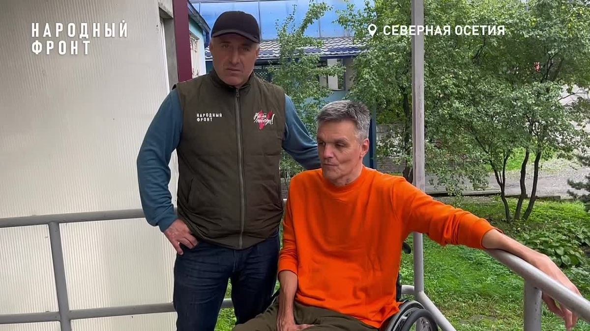 Помощь для военных и мирных жителей: Сергей Саутин передал радиостанции