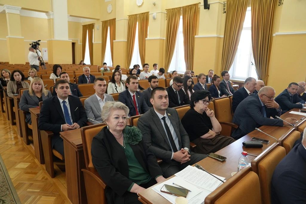 В Парламенте РСО-Алания под председательством Таймураза Тускаева состоялись парламентские слушания, посвященные роли студенческой науки в инновационном развитии республики В Парламенте РСО-Алания под председательством Таймураза Тускаева состоялись парламентские слушания, посвященные роли студенческой науки в инновационном развитии республики