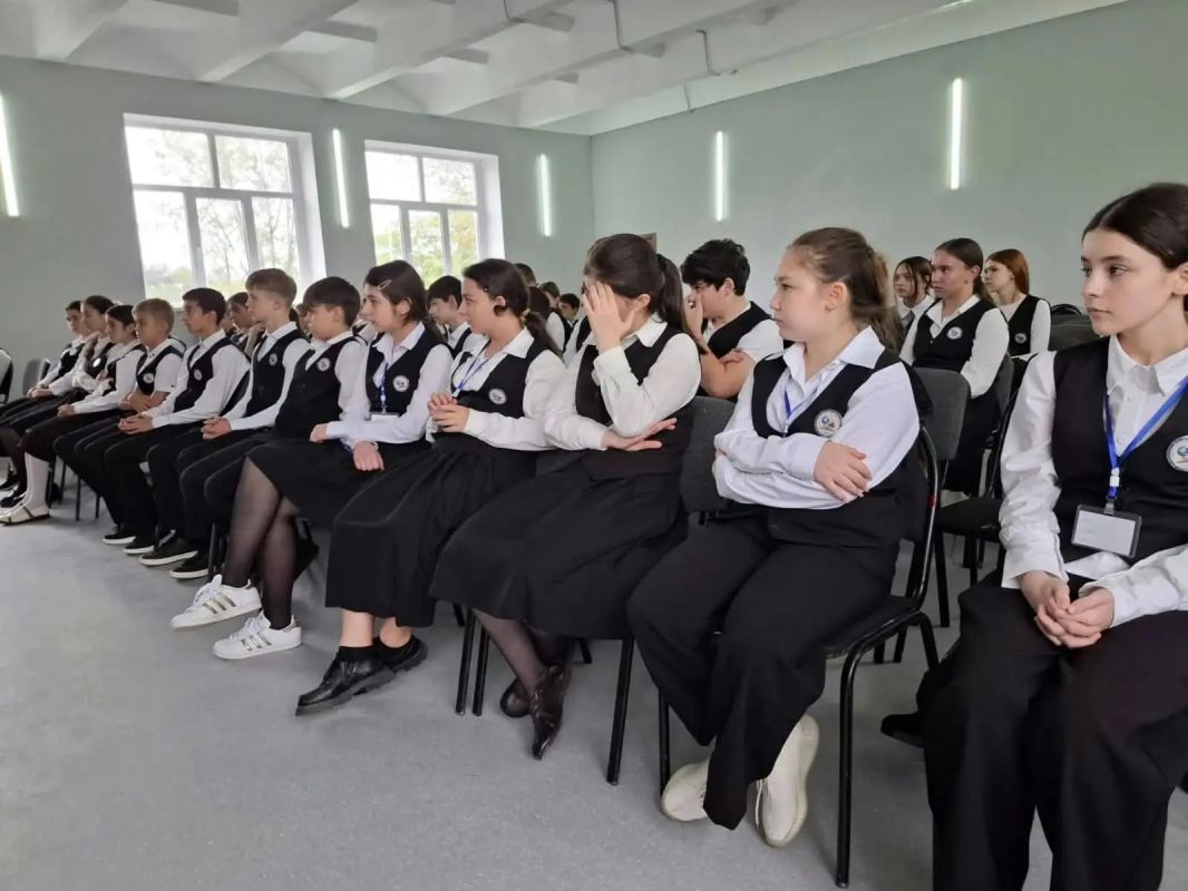 Профилактическая беседа о безопасности: « Правила дорожного движения важны!» Профилактическая беседа о безопасности: « Правила дорожного движения важны!»