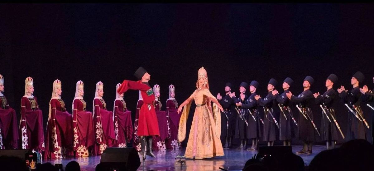 Во Владикавказе прошёл концерт ансамбля «Кабардинка» Во Владикавказе прошёл концерт ансамбля «Кабардинка»
