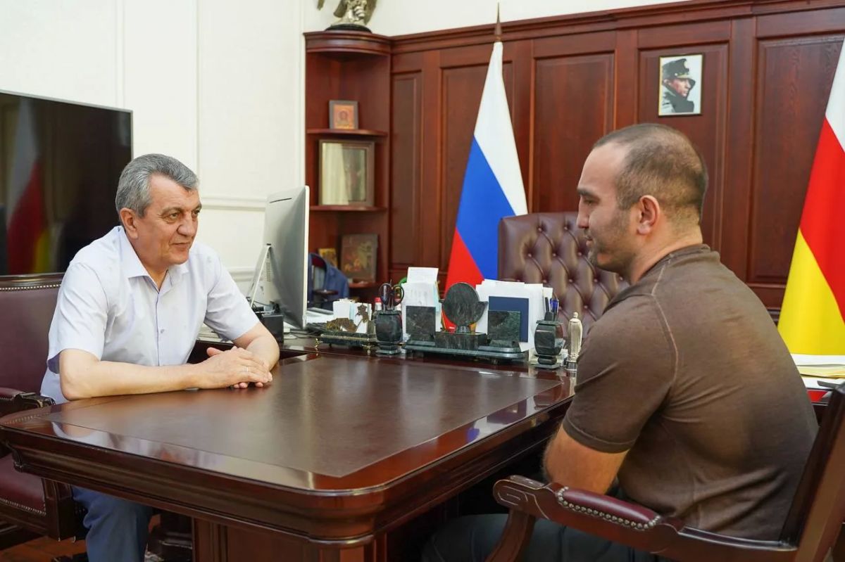 Сегодня день рождения отмечает Мурат Гассиев