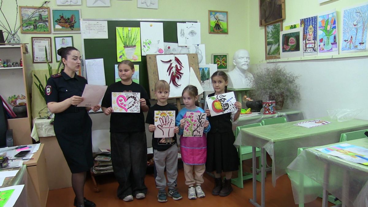 В Моздокском районе Северной Осетии подвели итоги конкурса детского рисунка «Нет наркотикам!» В Моздокском районе Северной Осетии подвели итоги конкурса детского рисунка «Нет наркотикам!»