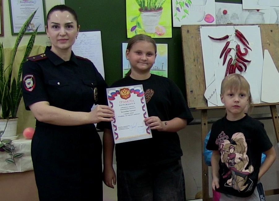 В Моздокском районе Северной Осетии подвели итоги конкурса детского рисунка «Нет наркотикам!» В Моздокском районе Северной Осетии подвели итоги конкурса детского рисунка «Нет наркотикам!»