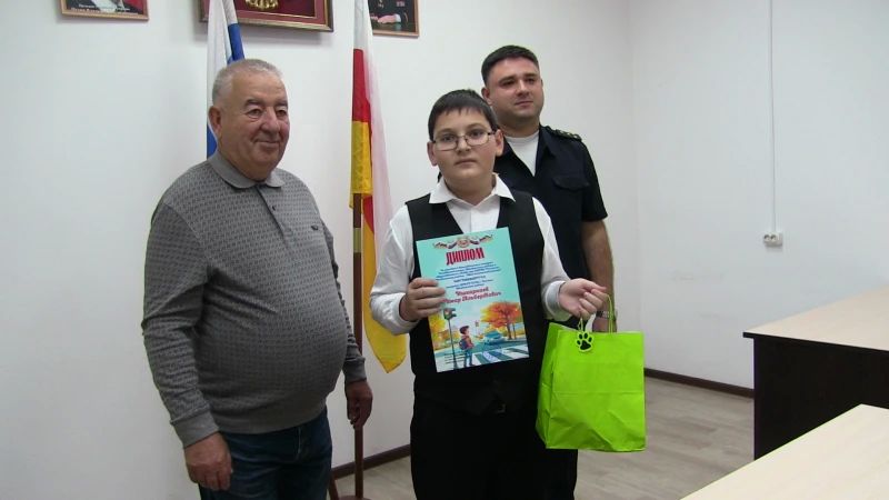 Общественники Моздокского района Северной Осетии поддержали конкурс «Мой безопасный рюкзак» и наградили юных амбассадоров безопасности Общественники Моздокского района Северной Осетии поддержали конкурс «Мой безопасный рюкзак» и наградили юных амбассадоров безопасности