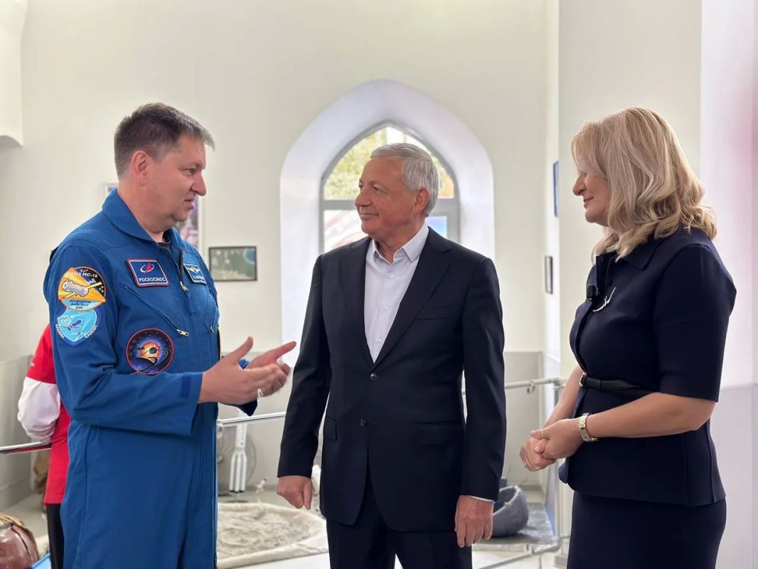 Образовательный интенсив по реализации проекта "Космический класс" стартовал 14 октября в Северной Осетии, 15 октября мероприятия пройдут в Южной Осетии