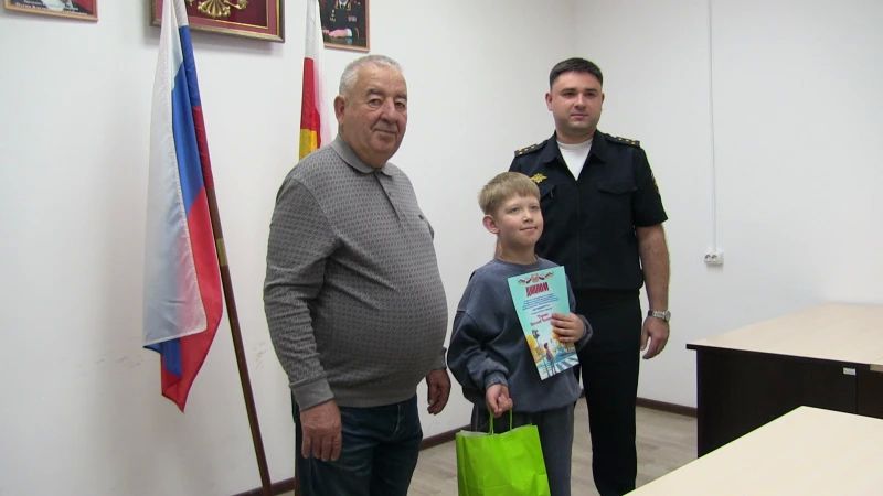 Общественники Моздокского района Северной Осетии поддержали конкурс «Мой безопасный рюкзак» и наградили юных амбассадоров безопасности Общественники Моздокского района Северной Осетии поддержали конкурс «Мой безопасный рюкзак» и наградили юных амбассадоров безопасности