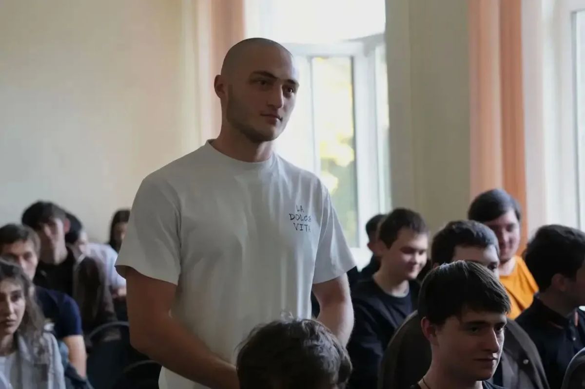В Северо-Кавказском строительном техникуме появится своя футбольная команда В Северо-Кавказском строительном техникуме появится своя футбольная команда