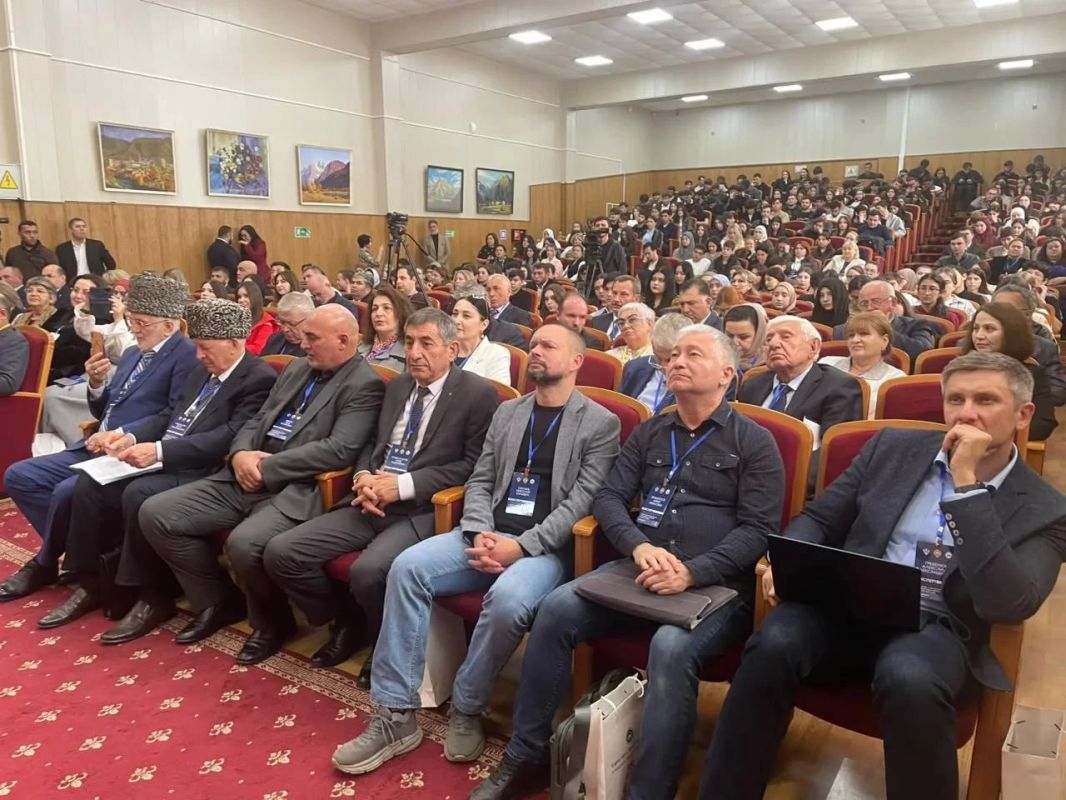 15–16 октября 2026 года на базе Карачаево-Черкесского государственного университета имени У.Д. Алиева проходит Межрегиональный межнациональный научно-практический форум «Единство в многообразии: от Карачаево-Черкесии ко всей... 15–16 октября 2026 года на базе Карачаево-Черкесского государственного университета имени У.Д. Алиева проходит Межрегиональный межнациональный научно-практический форум «Единство в многообразии: от Карачаево-Черкесии ко всей...