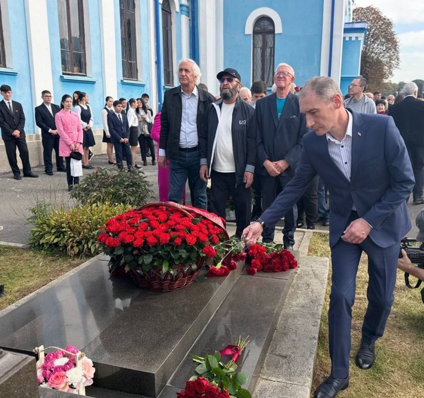 День рождения Коста Хетагурова - особая дата в календаре памятных День рождения Коста Хетагурова - особая дата в календаре памятных