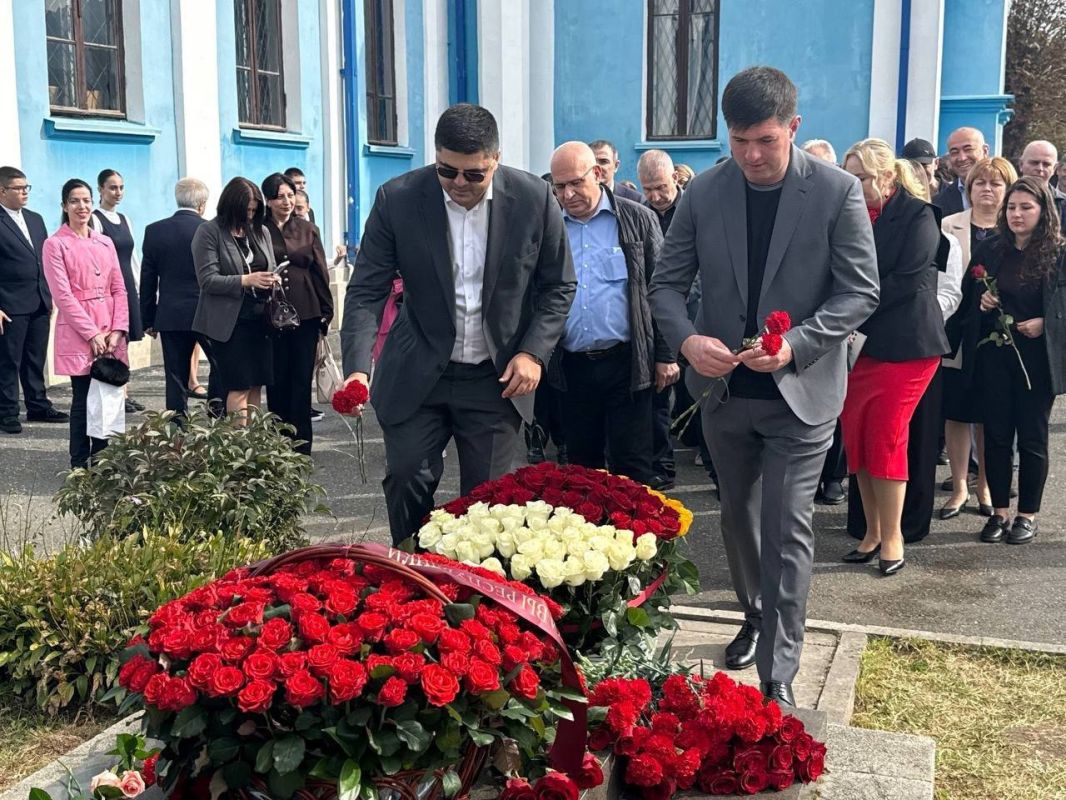 День рождения Коста Хетагурова - особая дата в календаре памятных День рождения Коста Хетагурова - особая дата в календаре памятных