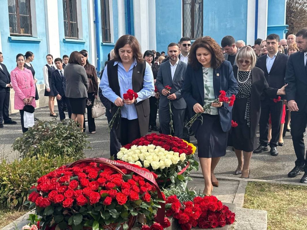 День рождения Коста Хетагурова - особая дата в календаре памятных День рождения Коста Хетагурова - особая дата в календаре памятных