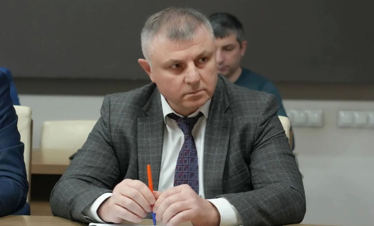 Сергей Меняйло переназначил вице-премьера и двух министров Сергей Меняйло переназначил вице-премьера и двух министров
