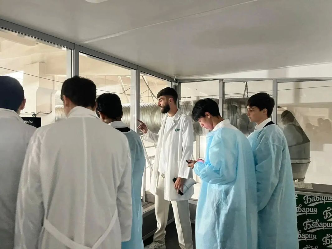 Профориентация на практике: знакомство с производством «Бавария»! Профориентация на практике: знакомство с производством «Бавария»!