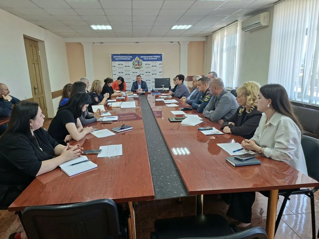 В Ардонском районе состоялось очередное заседание комиссии по делам несовершеннолетних В Ардонском районе состоялось очередное заседание комиссии по делам несовершеннолетних