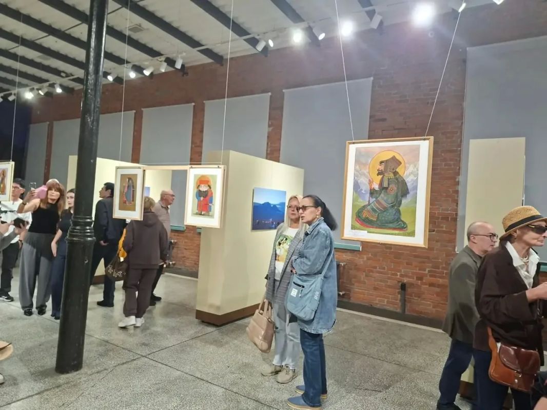 В ввыставочном зале Нацмузея открылась выставка фотографий Мишель Гастана под названием "Вид из окна" В ввыставочном зале Нацмузея открылась выставка фотографий Мишель Гастана под названием "Вид из окна"