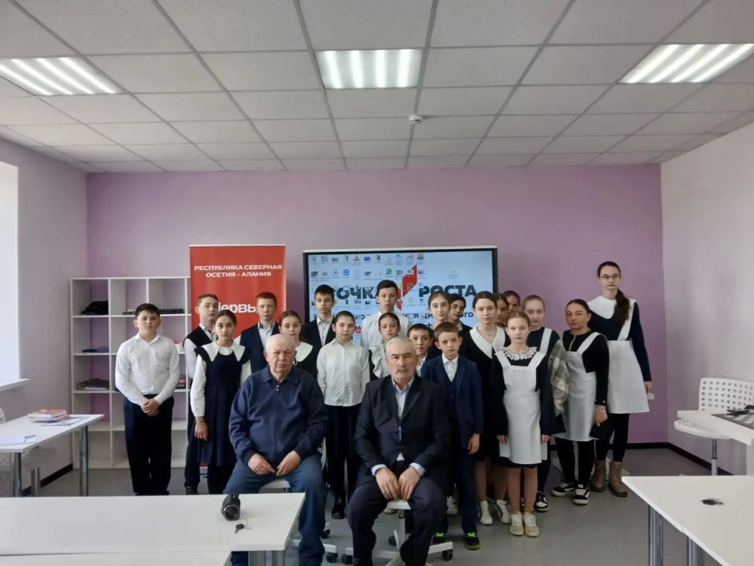 «Точка роста» против вредных привычек: общественники Ирафского района Северной Осетии провели антинаркотический урок в школе №1 с. Чикола