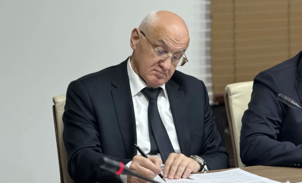 На заседании Правительства Северной Осетии под руководством премьер-министра Бориса Джанаева принят ряд решений, направленных на социально-экономическое развитие субъекта и повышение качества жизни граждан На заседании Правительства Северной Осетии под руководством премьер-министра Бориса Джанаева принят ряд решений, направленных на социально-экономическое развитие субъекта и повышение качества жизни граждан