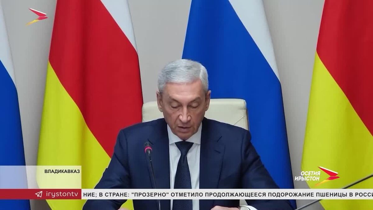 Борис Джанаев провел заседание правительства РСО-Алания