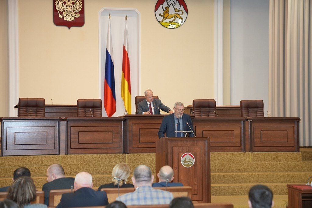В Парламенте РСО-Алания под председательством Таймураза Тускаева прошел круглый стол, организованный комитетом по аграрной и земельной политике, экологии и природным ресурсам В Парламенте РСО-Алания под председательством Таймураза Тускаева прошел круглый стол, организованный комитетом по аграрной и земельной политике, экологии и природным ресурсам