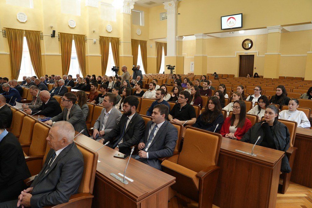 В Парламенте РСО-Алания под председательством Таймураза Тускаева прошел круглый стол, организованный комитетом по аграрной и земельной политике, экологии и природным ресурсам В Парламенте РСО-Алания под председательством Таймураза Тускаева прошел круглый стол, организованный комитетом по аграрной и земельной политике, экологии и природным ресурсам