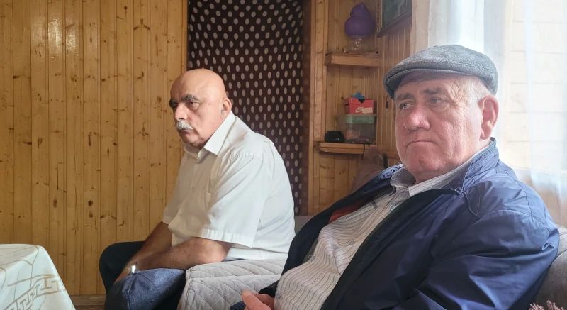 Инспекторы ПДН отдела полиции Правобережного района Северной Осетии и ветераны ОВД проверили семьи, состоящие на профилактическом учете Инспекторы ПДН отдела полиции Правобережного района Северной Осетии и ветераны ОВД проверили семьи, состоящие на профилактическом учете