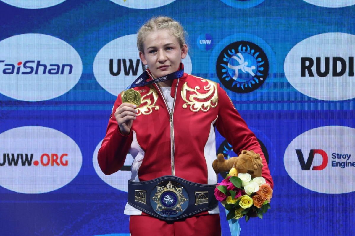 Алина Касабиева — седьмая чемпионка мира по женской борьбе в истории советского и российского спорта Алина Касабиева — седьмая чемпионка мира по женской борьбе в истории советского и российского спорта