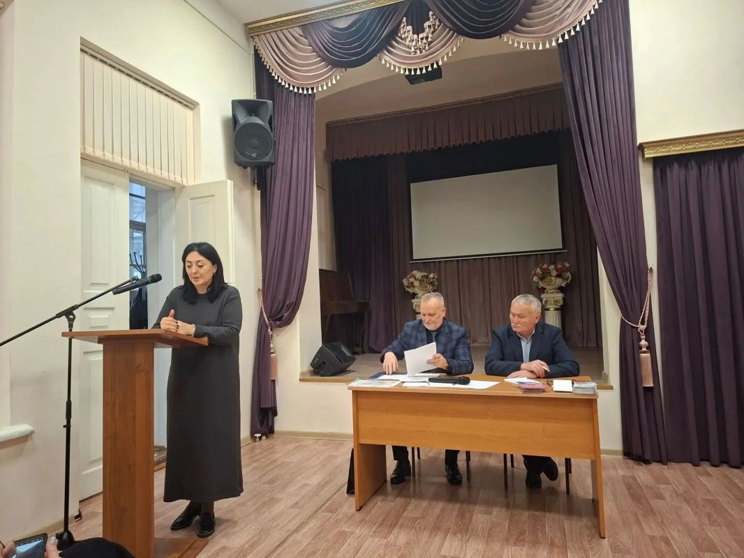29 октября 2026 года в Республиканском доме дружбы народов Республики Северная Осетия – Алания прошёл организационно-методический сбор по вопросам реализации «Комплексного плана противодействия идеологии терроризма в... 29 октября 2026 года в Республиканском доме дружбы народов Республики Северная Осетия – Алания прошёл организационно-методический сбор по вопросам реализации «Комплексного плана противодействия идеологии терроризма в...