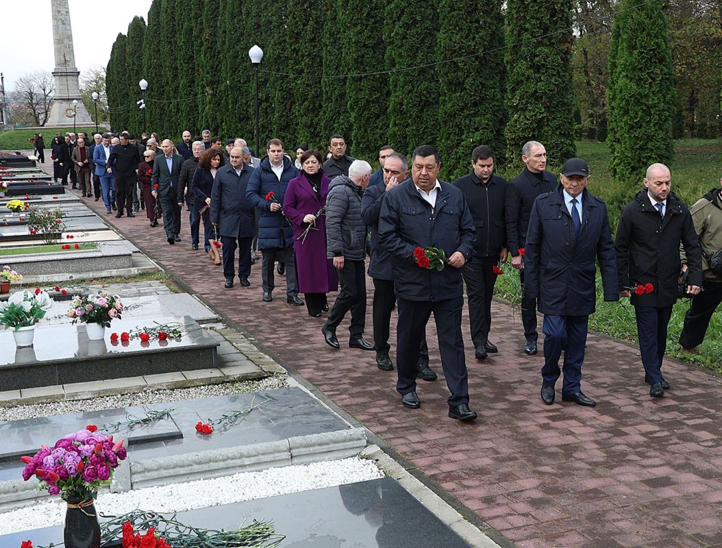 В Северной Осетии почтили память защитников отечества В Северной Осетии почтили память защитников отечества