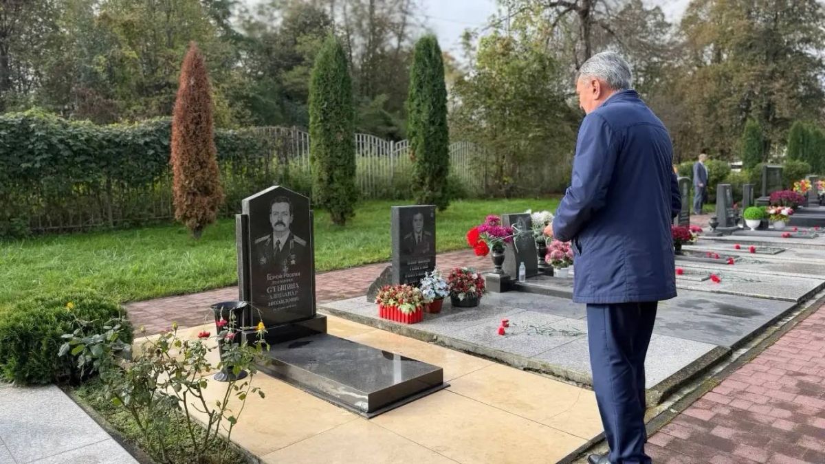 Сергей Меняйло: Сегодня мы вспоминаем трагические события в истории нашей республики Сергей Меняйло: Сегодня мы вспоминаем трагические события в истории нашей республики
