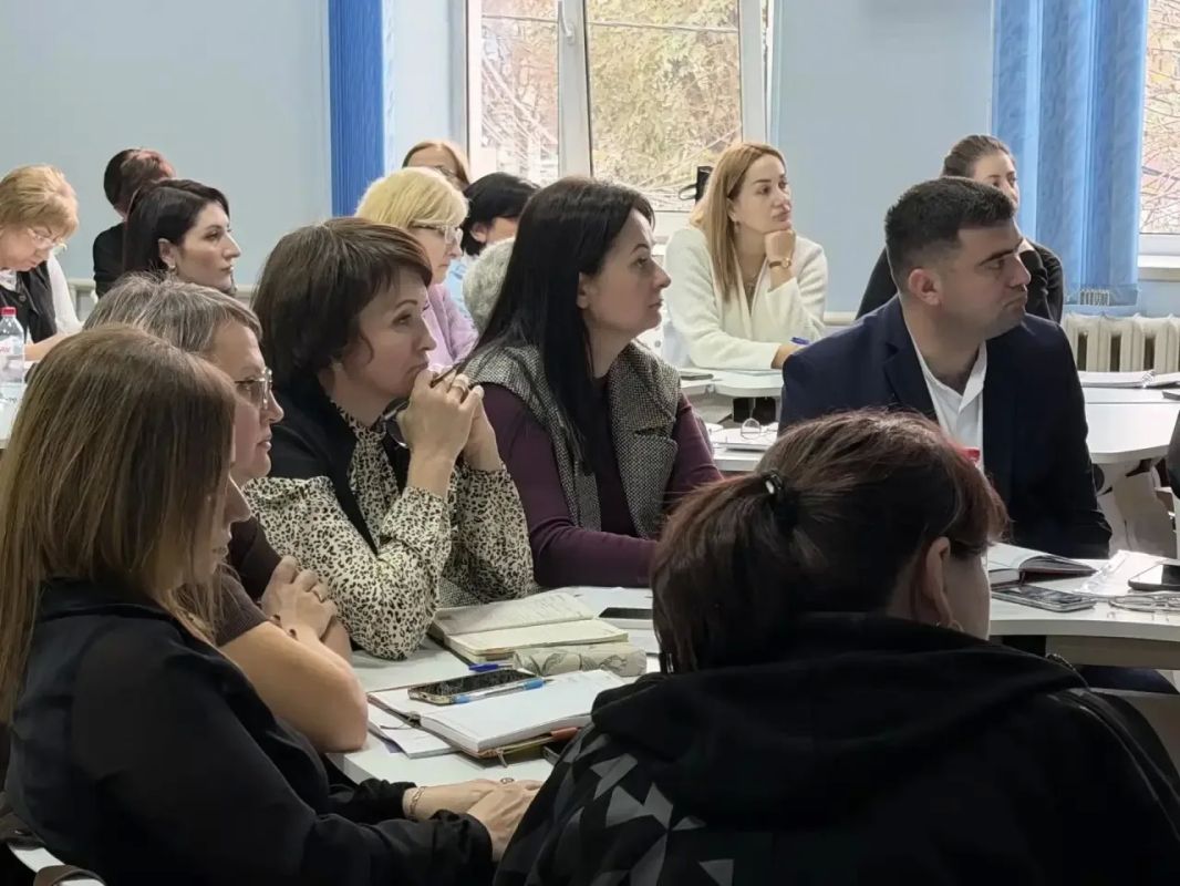 Директора школ Северной Осетии осваивают современные инструменты управления Директора школ Северной Осетии осваивают современные инструменты управления