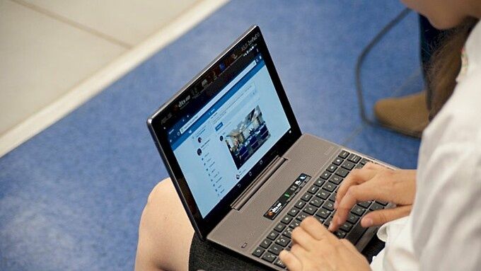 Доступ к контенту для взрослых: новые инициативы по защите молодежи