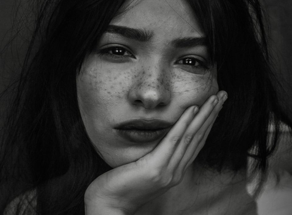 Знаки зодиака, скрывающие боль за маской улыбки