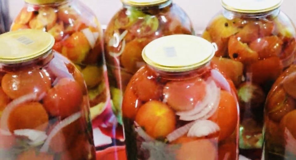 Сладкие помидоры на зиму: заготовки, которые улучшают настроение