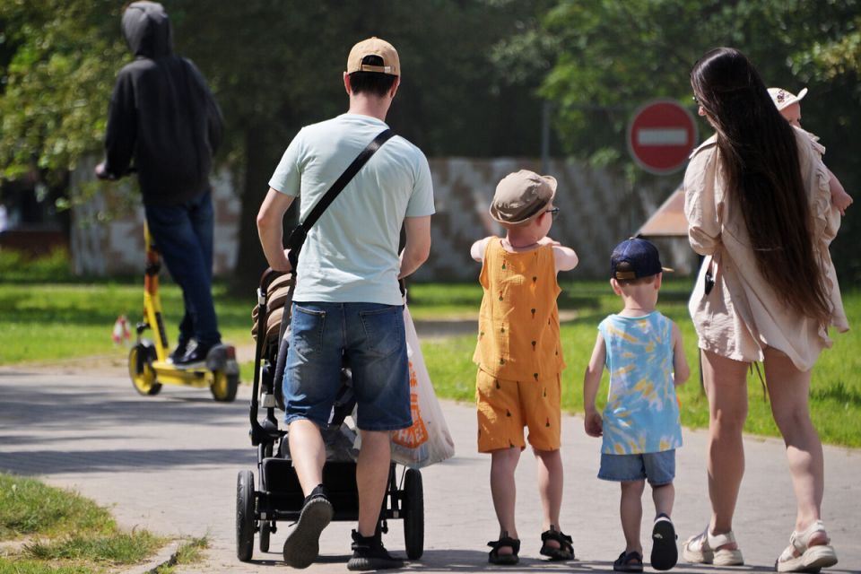 Поддержка многодетных семей: новые правила для сохранения пособий