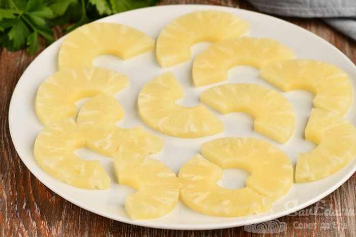 Необычные блюда с ананасом, которые удивят ваших гостей